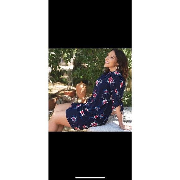 Kiyonna Dress 1X Manhattan Style Shift Red White Blue Floral 3/4 Sleeves Pretty - Picture 6 of 12